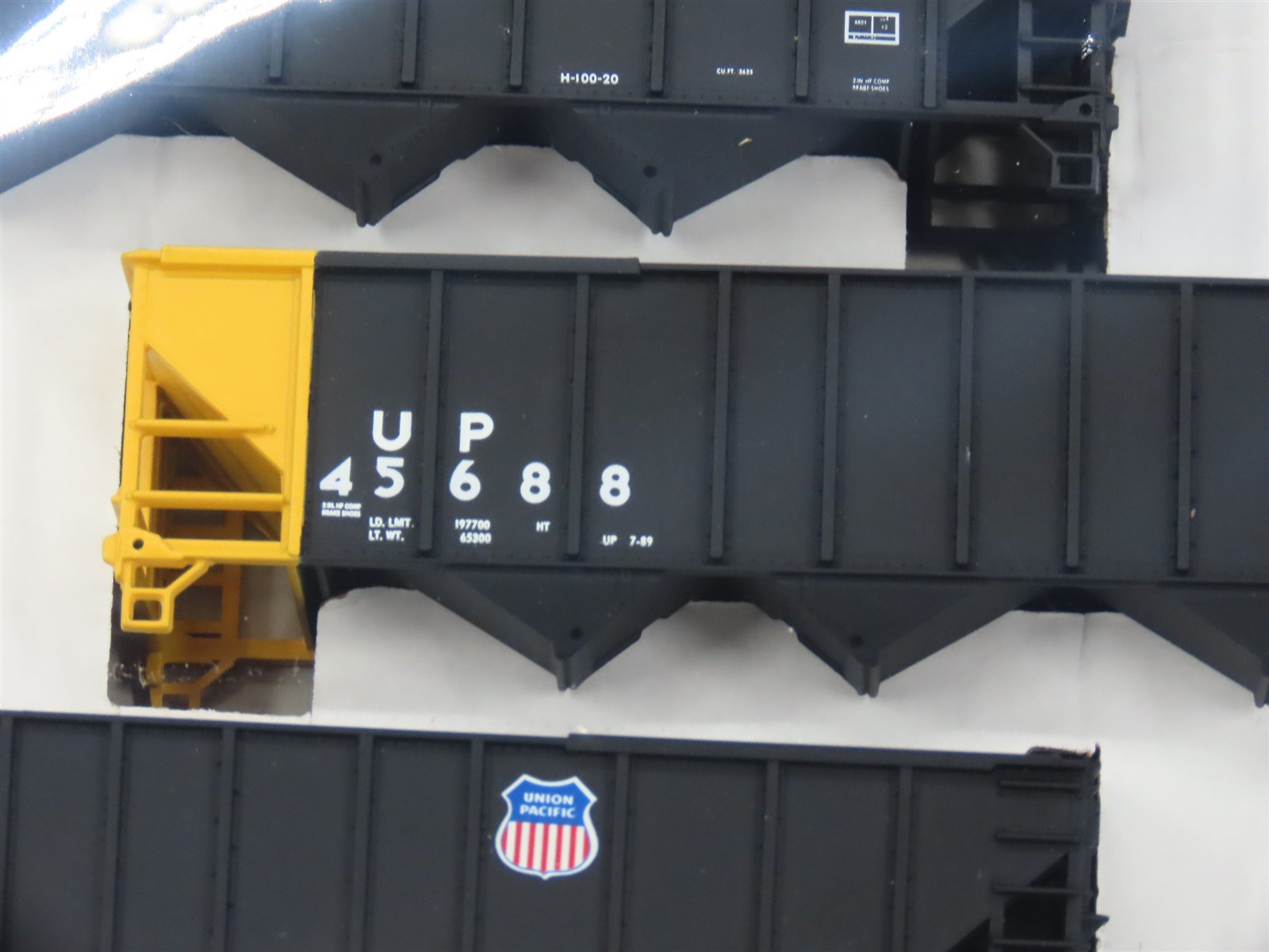 HO Scale Walthers 932-4938 UP Union Pacific 100-Ton 4-Bay Hopper Kits 6-Pack