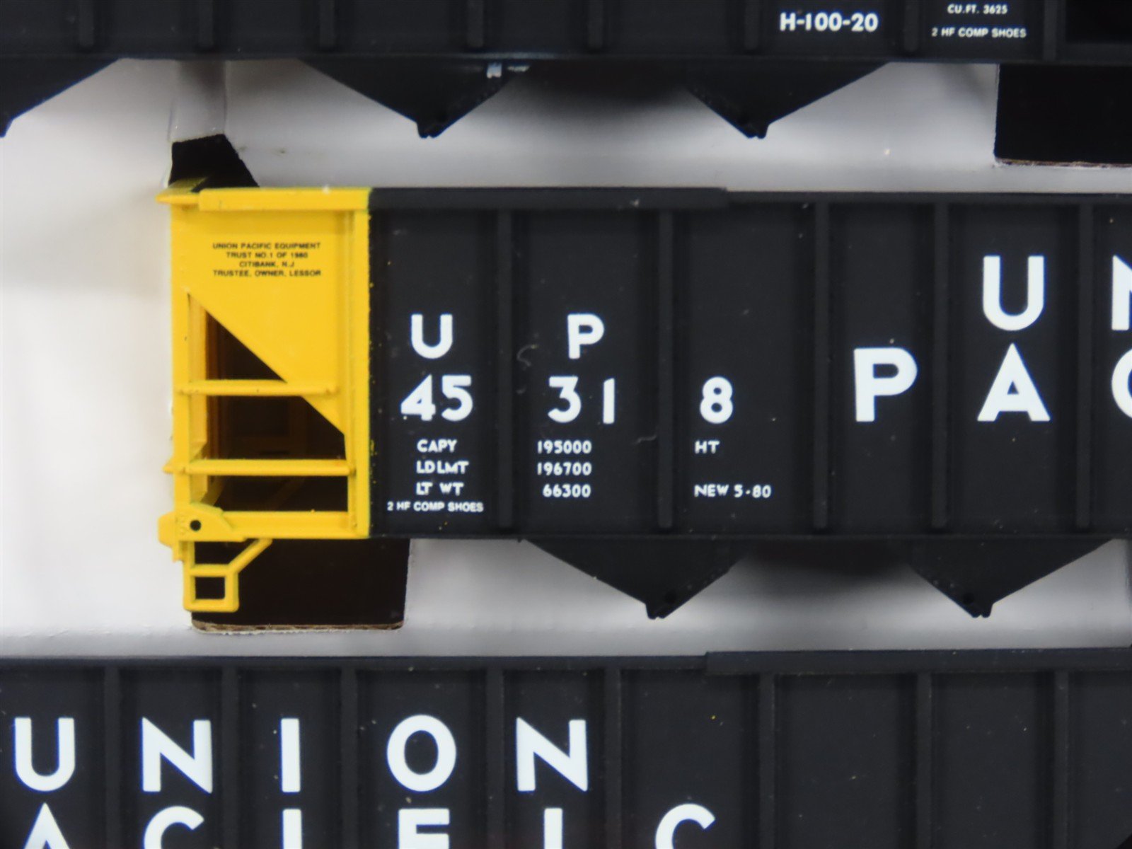 HO Scale Walthers 932-4932 UP Union Pacific 100-Ton 4-Bay Hopper Kits 6-Pack #3