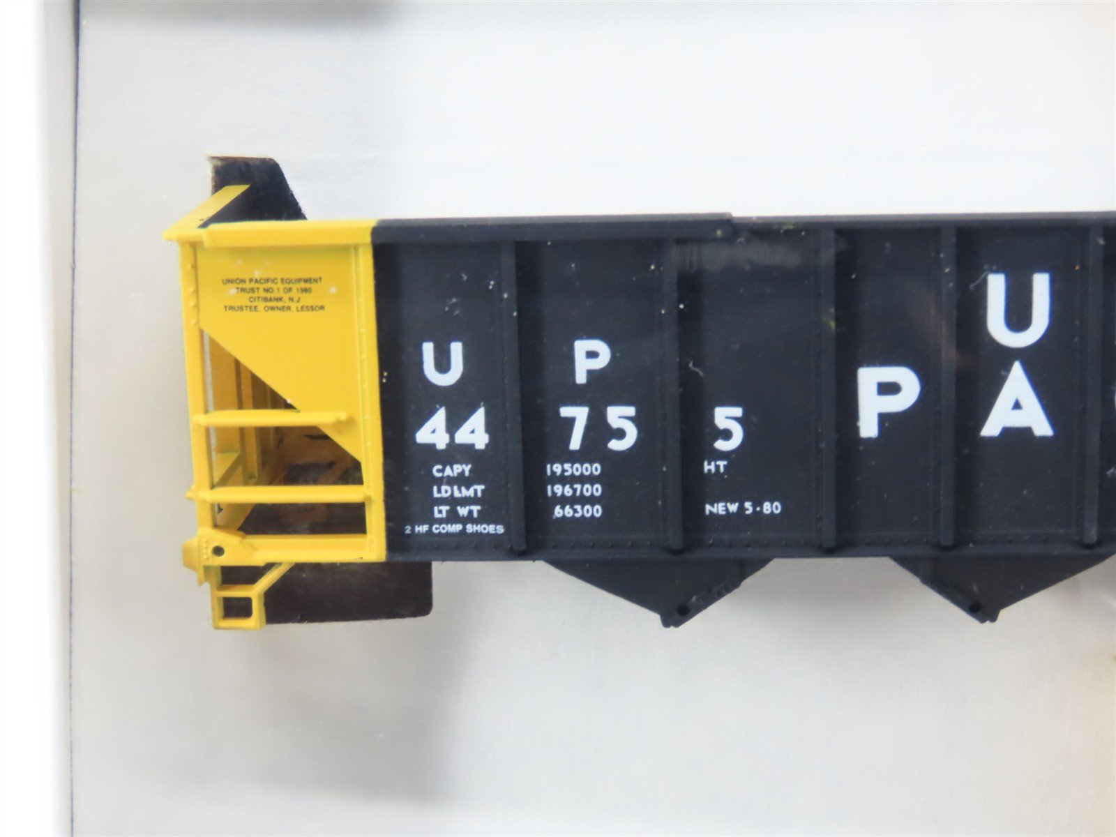 HO Scale Walthers 932-4932 UP Union Pacific 100-Ton 4-Bay Hopper Kits 6-Pack #1