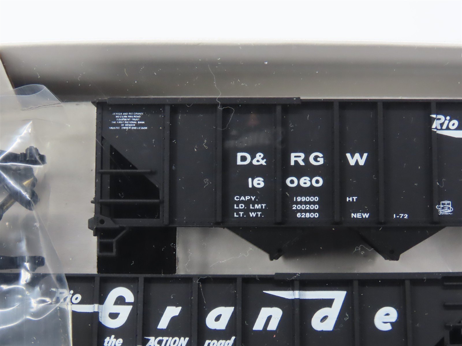 HO Scale Walthers 932-4933 DRGW Rio Grande 100-Ton 4-Bay Hopper Kits 6-Pack #1