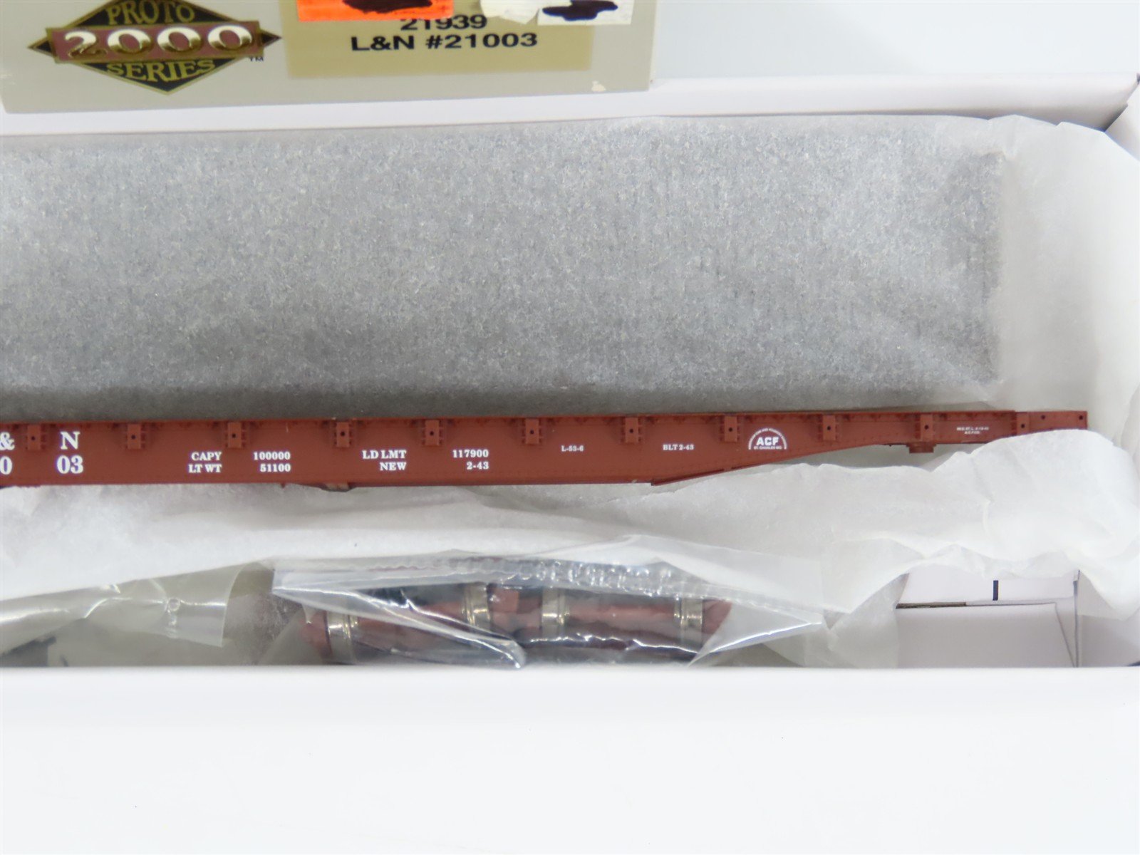 LOT of 3 HO Scale PROTO 2000 Kits L&N/SOU Railroad Box Car & Flat Cars