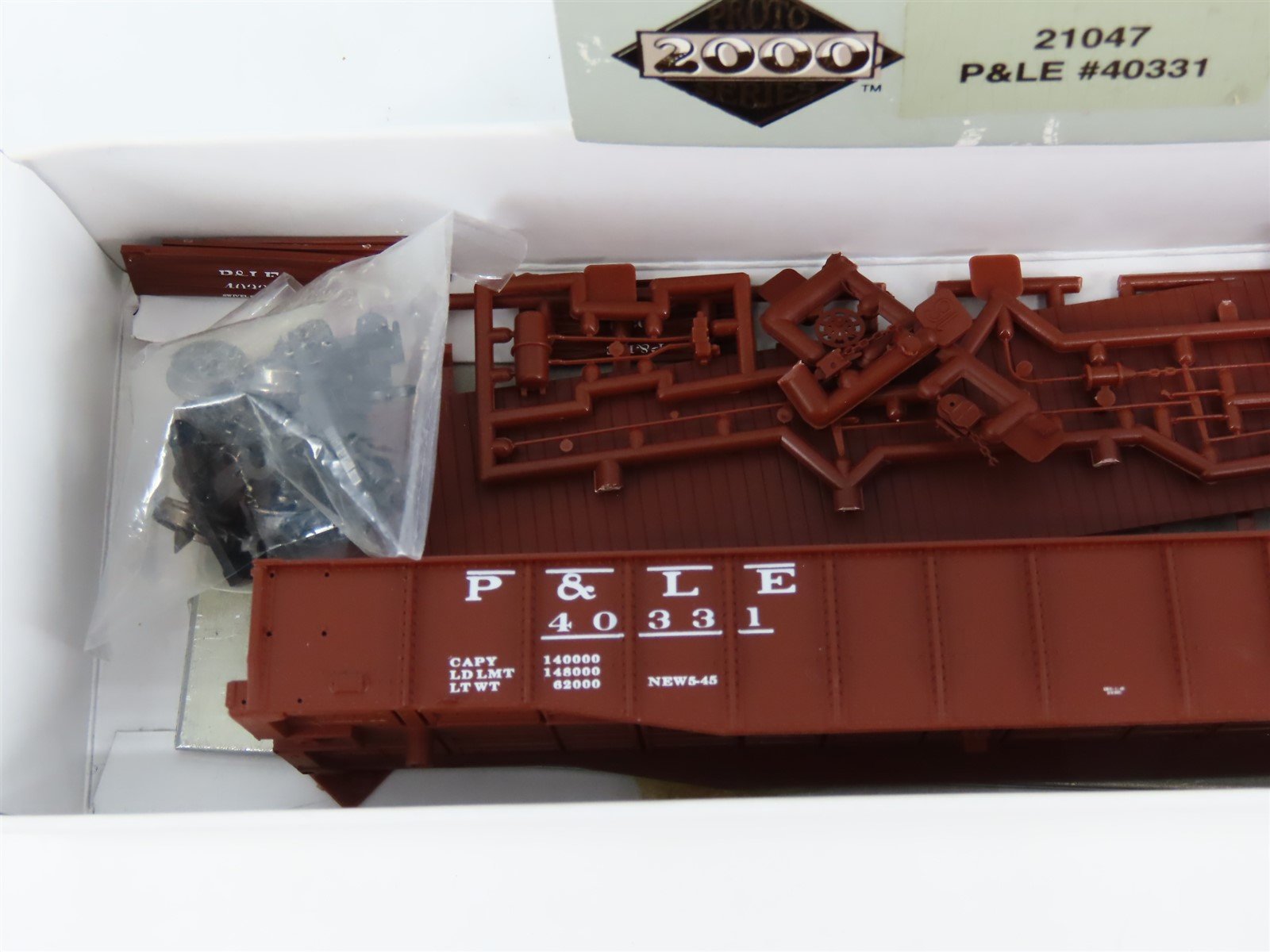 HO Scale PROTO 2000 Kit #21047 P&LE Pittsburgh & Lake Erie 52' 6