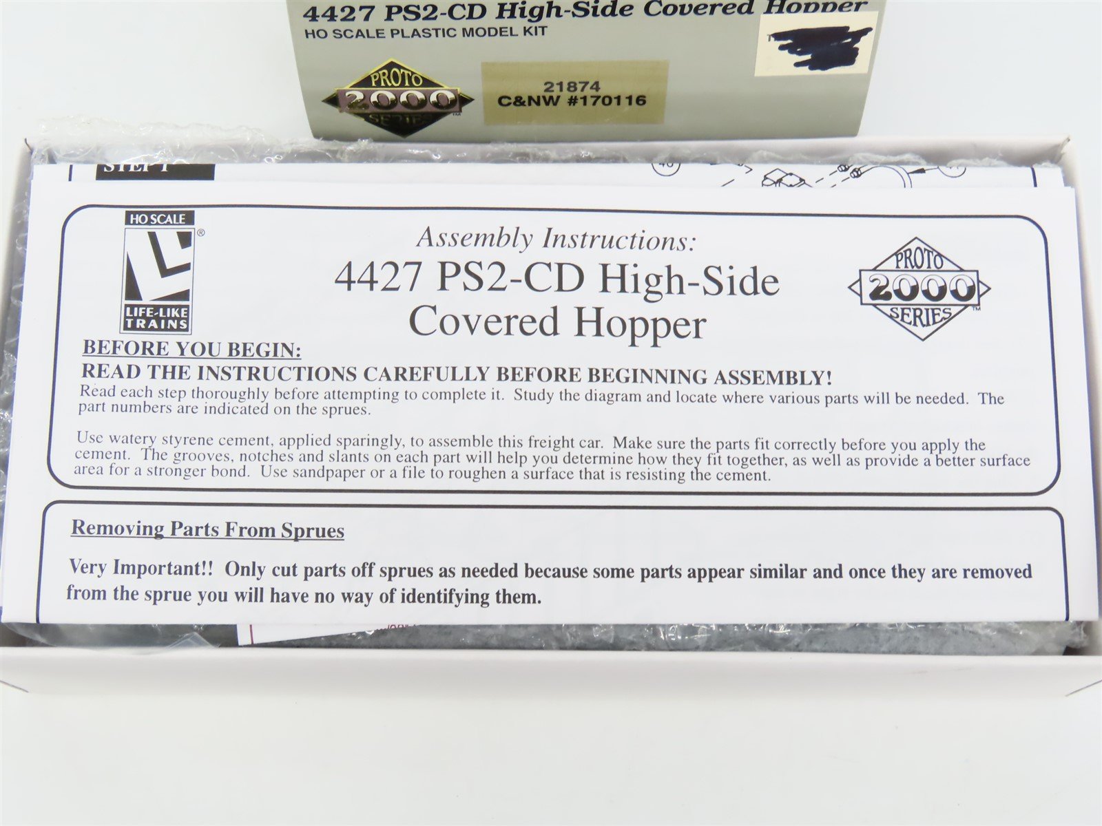 HO Scale PROTO 2000 Kit #21874 C&NW Chicago & North Western 3-Bay Hopper #170116