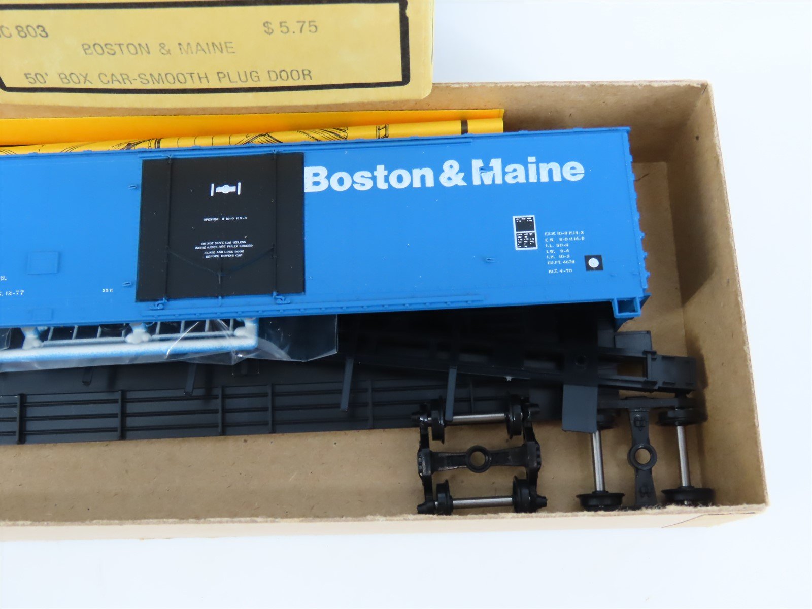 HO Scale Details West Kit BC 803 Boston & Maine 50' Plug Door Box Car #154