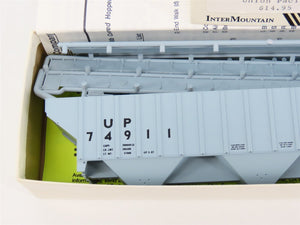 HO Scale InterMountain Kit UP-12 UP Union Pacific 3-Bay Covered Hopper #74911