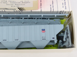 HO Scale InterMountain Kit UP-12 UP Union Pacific 3-Bay Covered Hopper #74911