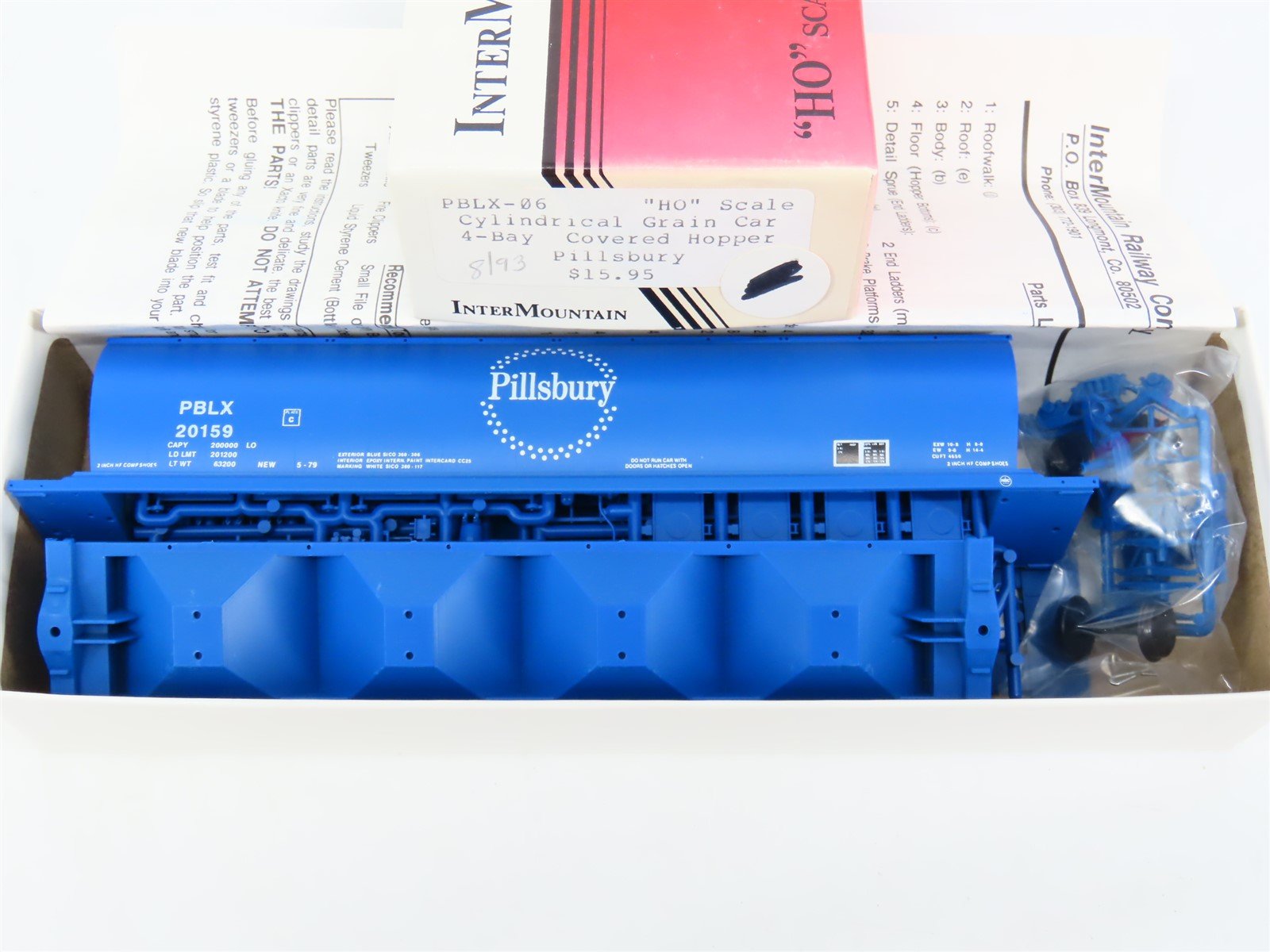 HO Scale InterMountain Kit PBLX-06 PBLX Pillsbury 4-Bay Covered Hopper #20159