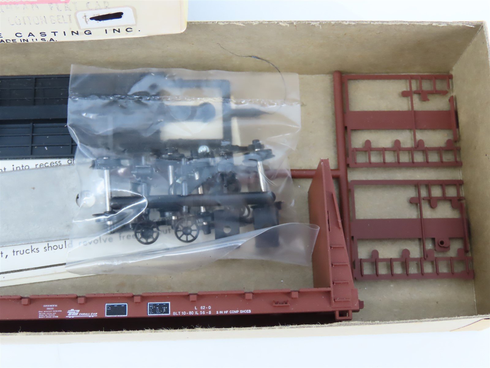 HO Scale Roundhouse Kit 1306 SSW Cotton Belt 60' Bulkhead Flat Car #88356