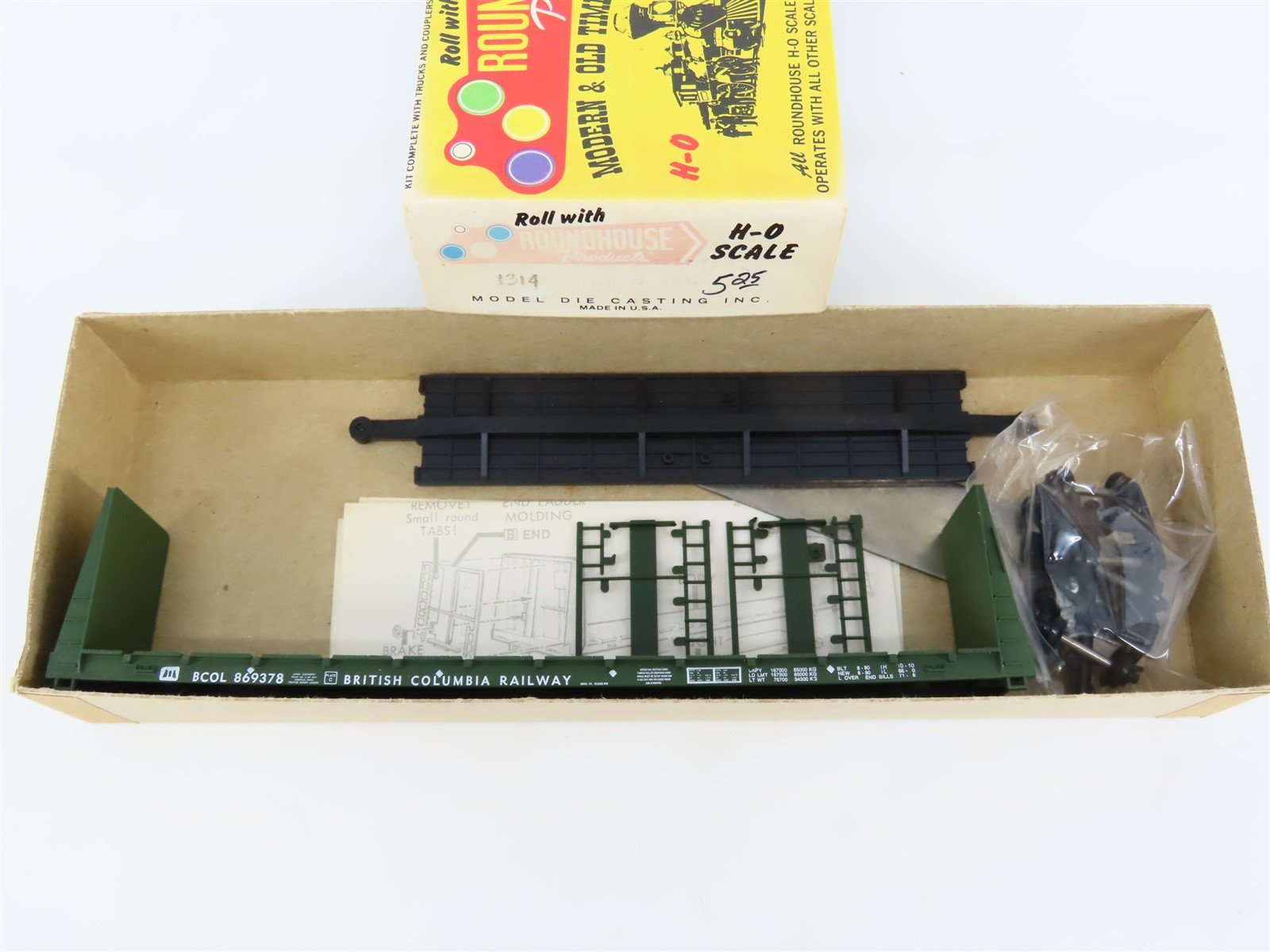HO Scale Roundhouse MDC Kit 1314 BCOL British Columbia Bulkhead Flat Car #869378