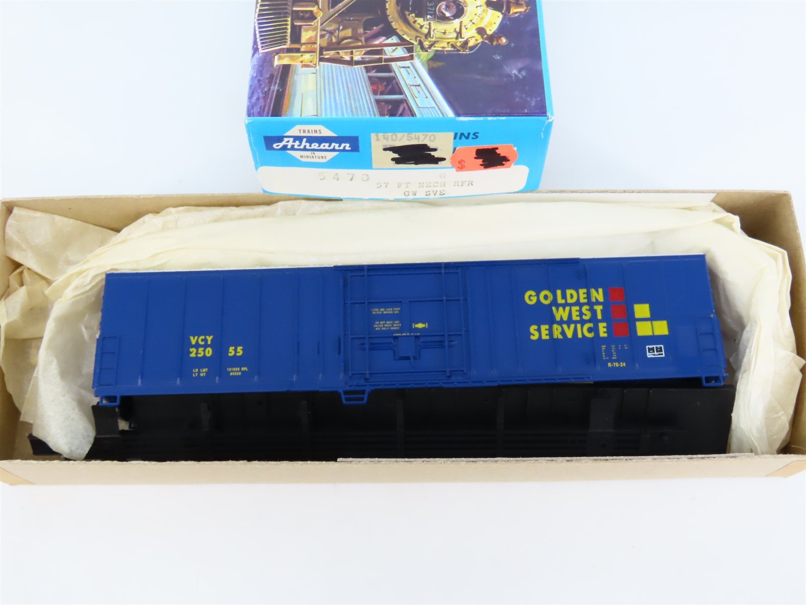 HO Scale Athearn Kit 5470 VCY Golden West Service 57' Mechanical Reefer #25055