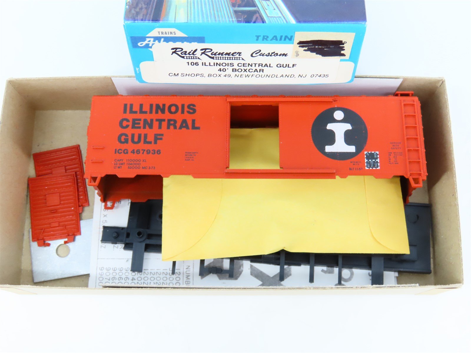 HO Athearn Rail Runner Kit 106 ICG Illinois Central Gulf 40' Box Car #467939