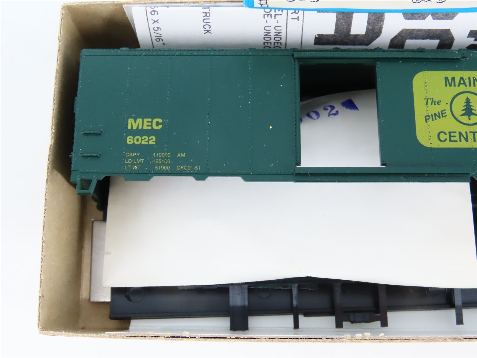 HO Scale Athearn Branchline Kit 10105 MEC 