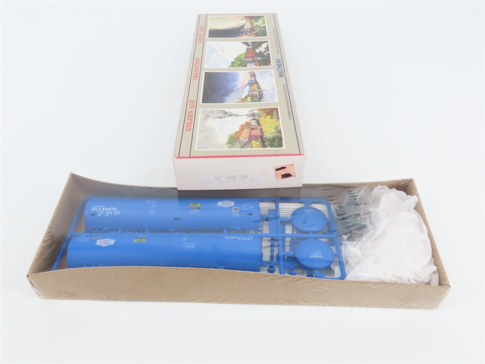 HO Walthers Kit 932-5212 UTLX 54' Funnel Flow Tank Car #641678 - SEALED