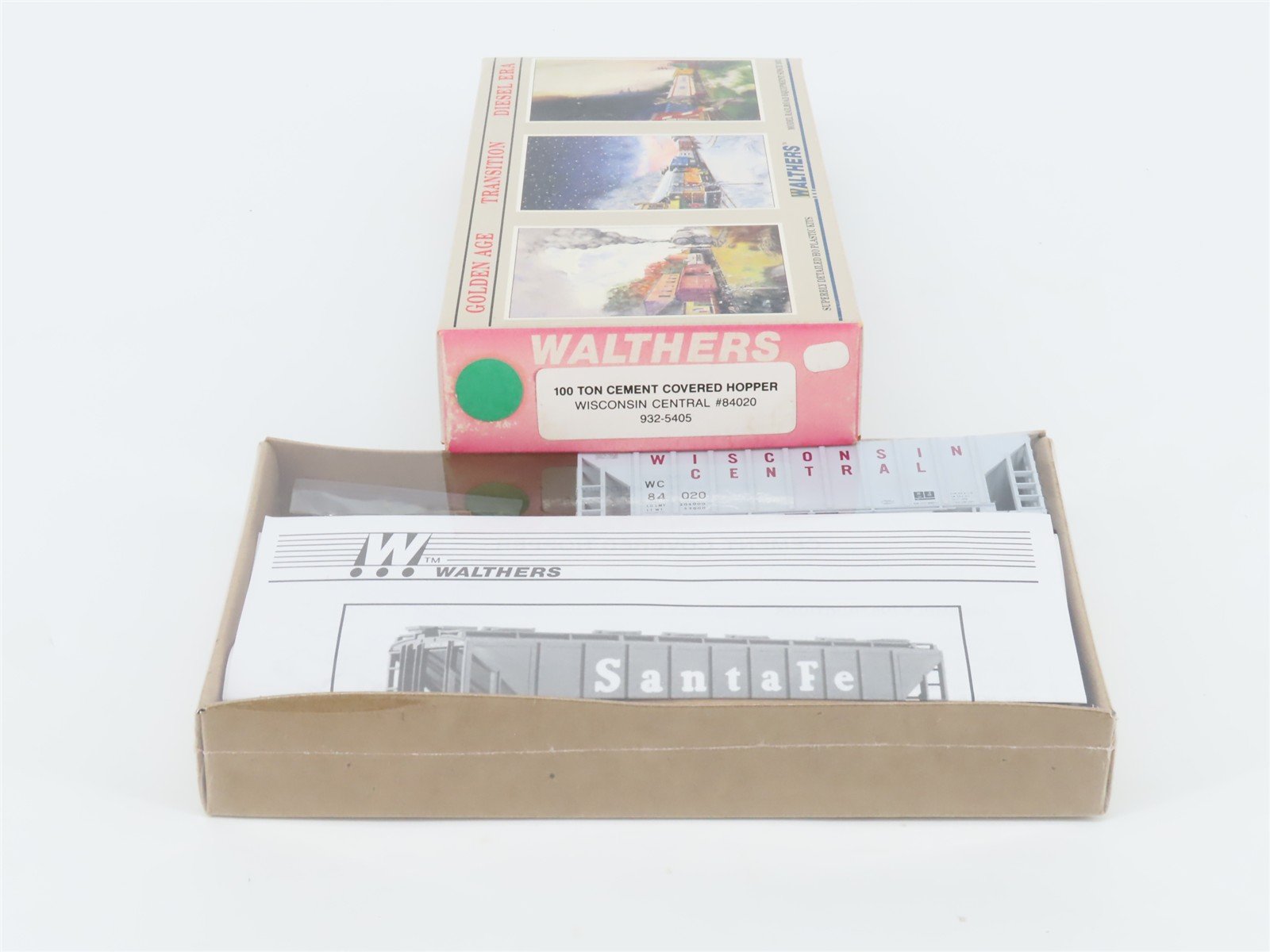 HO Walthers Kit 932-5405 WC Wisconsin Central 2-Bay Covered Hopper #84020 SEALED