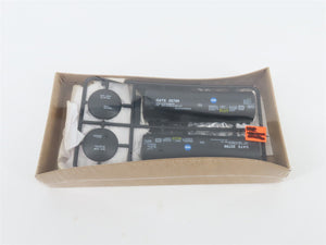 HO Scale Walthers Kit 932-5157 GATX 40' Funnel Flow Tank Car #22799 - SEALED