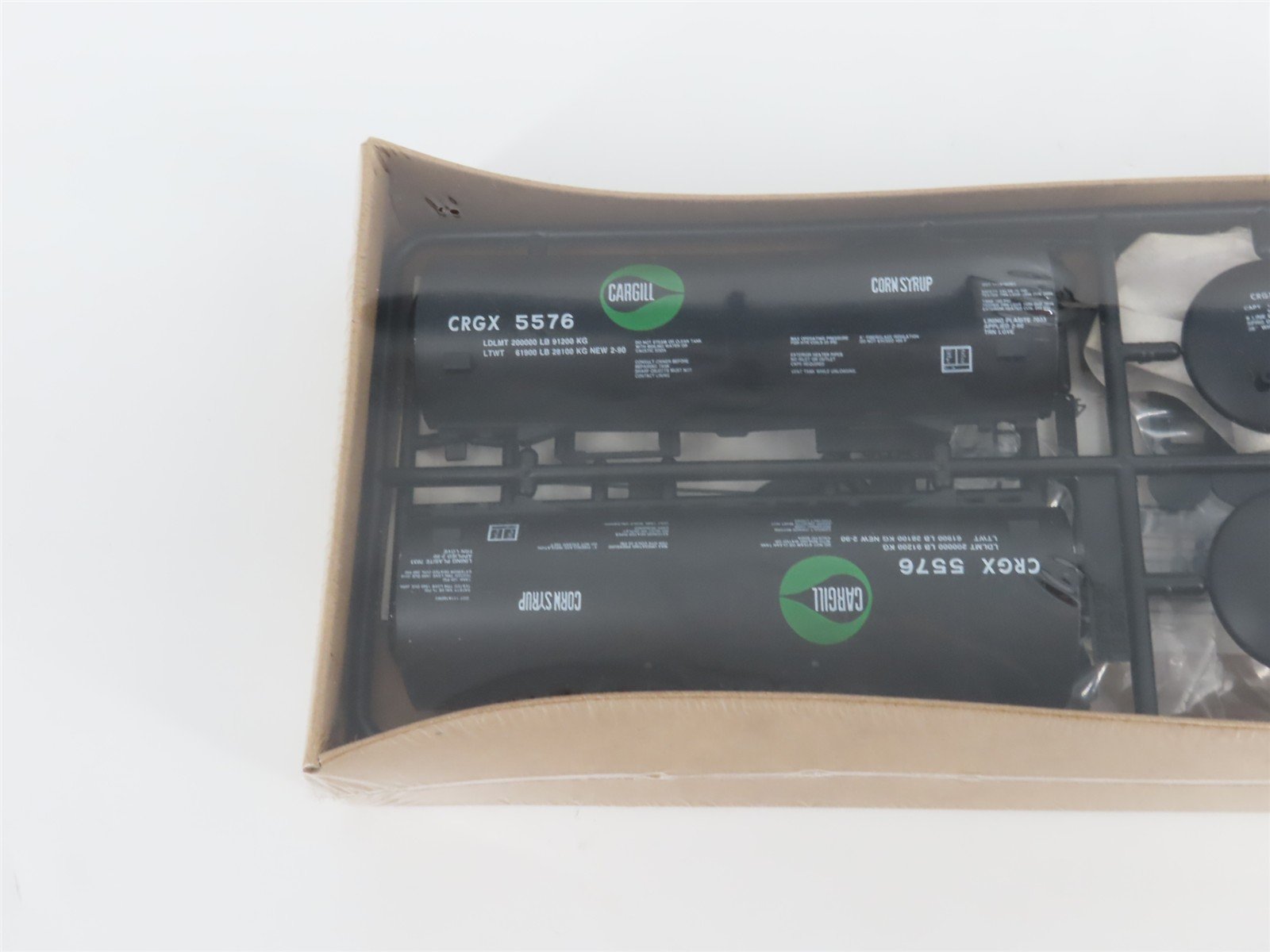 HO Walthers Kit 932-5161 CRGX Cargill 40' Funnel Flow Tank Car #5576 - SEALED
