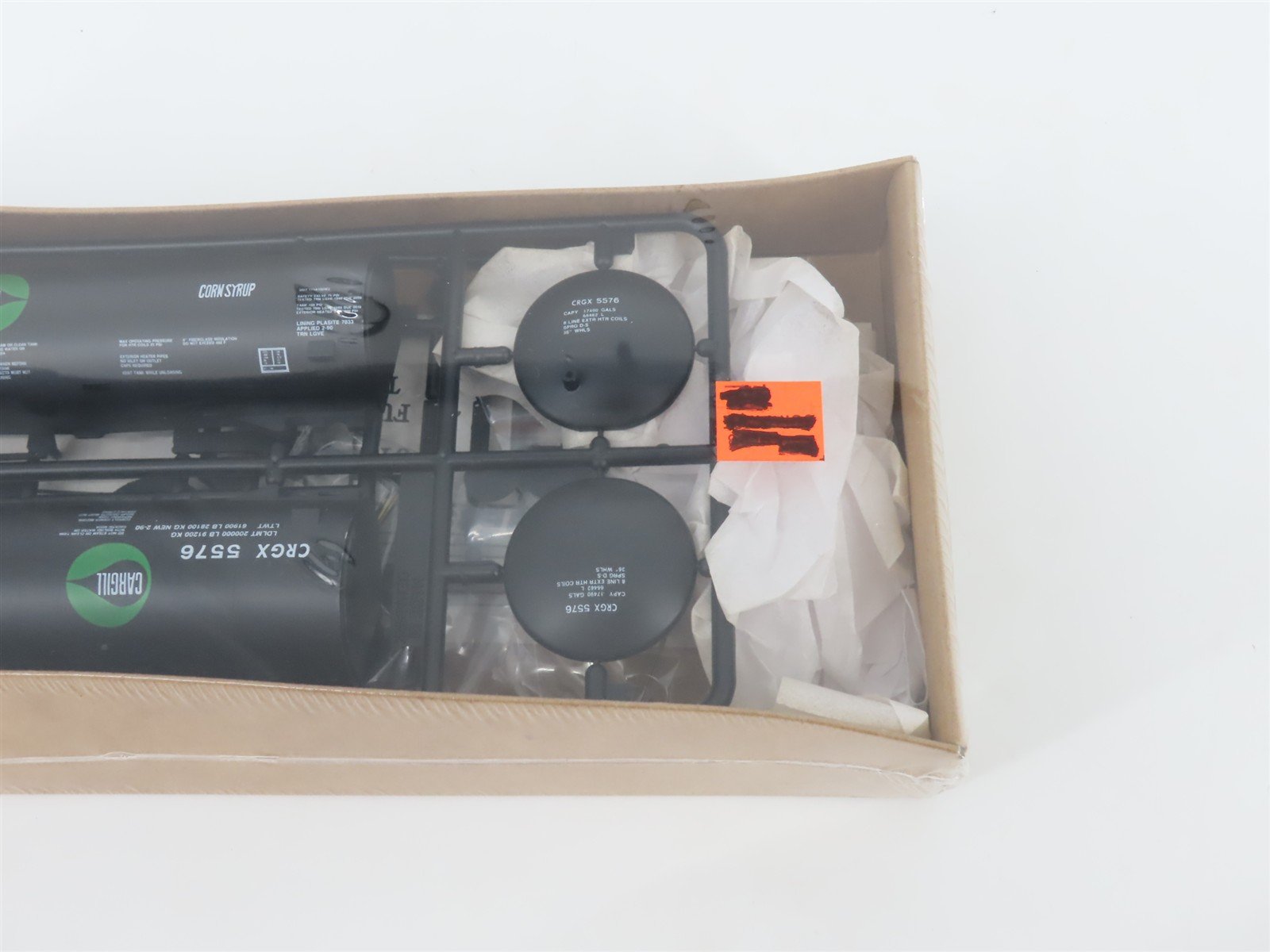 HO Walthers Kit 932-5161 CRGX Cargill 40' Funnel Flow Tank Car #5576 - SEALED