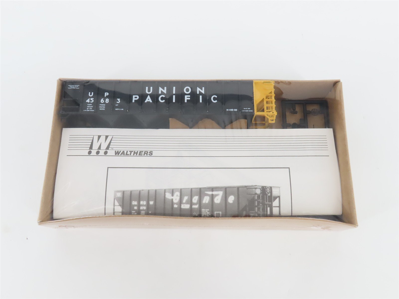 HO Scale Walthers Kit 932-4902 UP Union Pacific 4-Bay Hopper #45683 - SEALED
