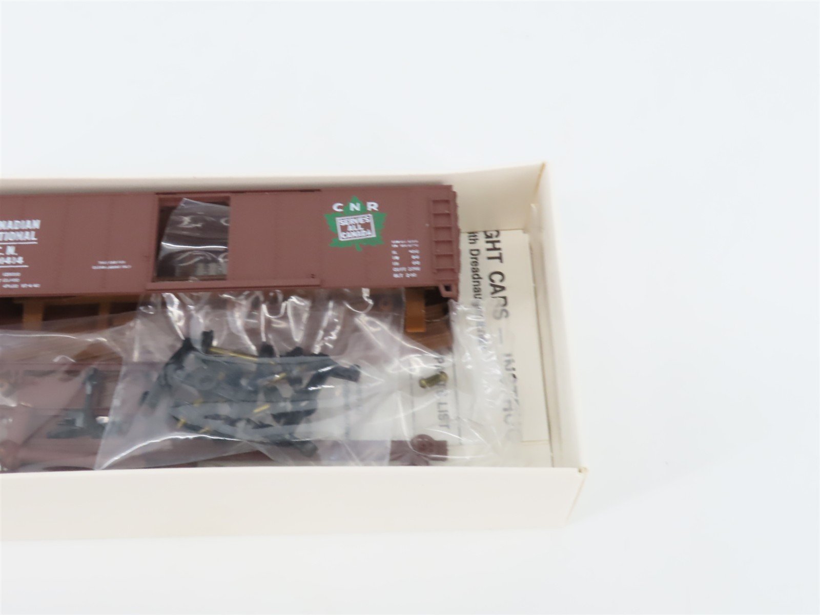 HO Scale Walthers Kit 932-3113 CN Canadian National 40' Steel Box Car #501414