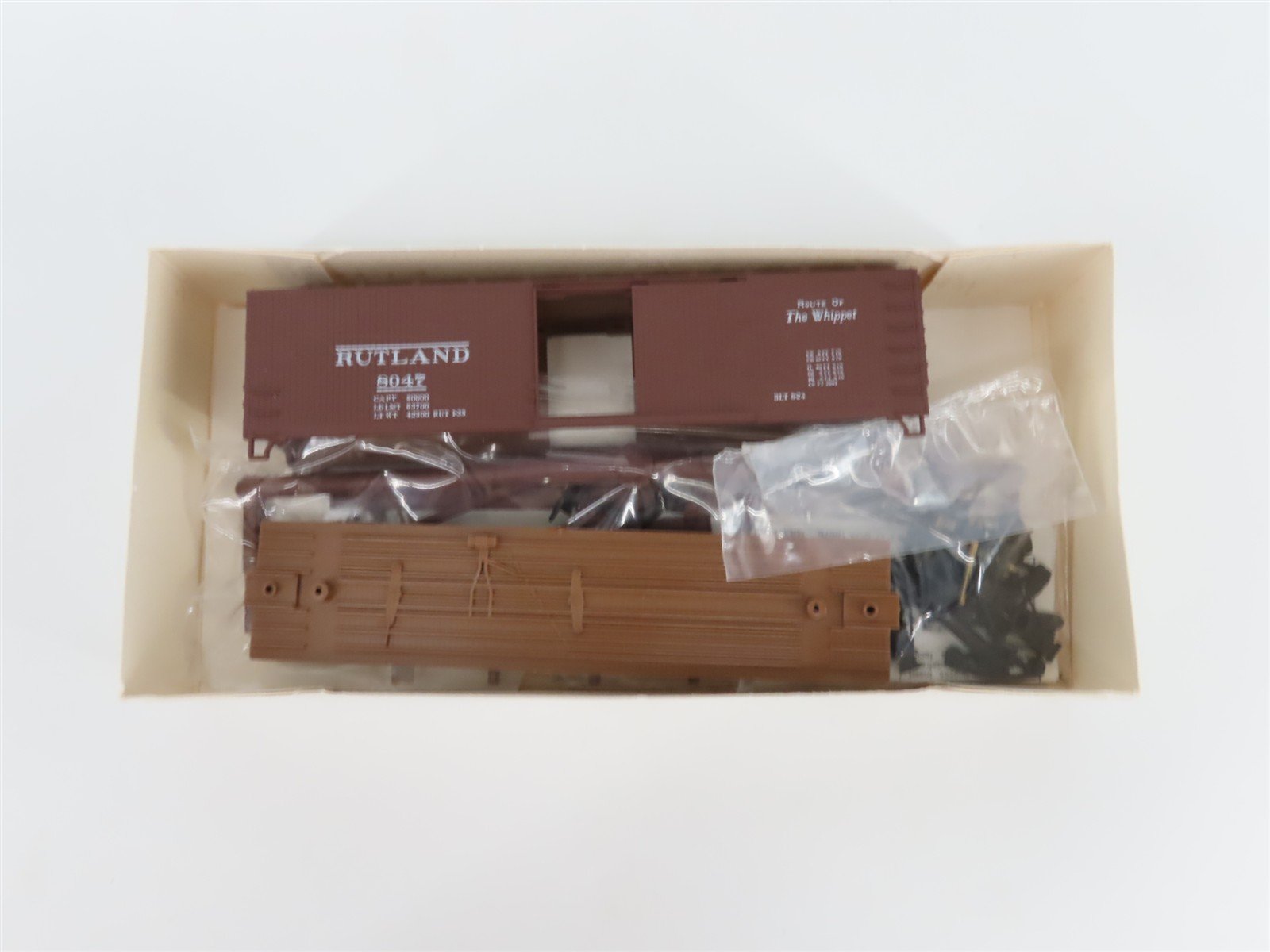 HO Walthers Kit 932-2010 RUT Rutland 40' Double-Sheathed Wood Box Car #8047