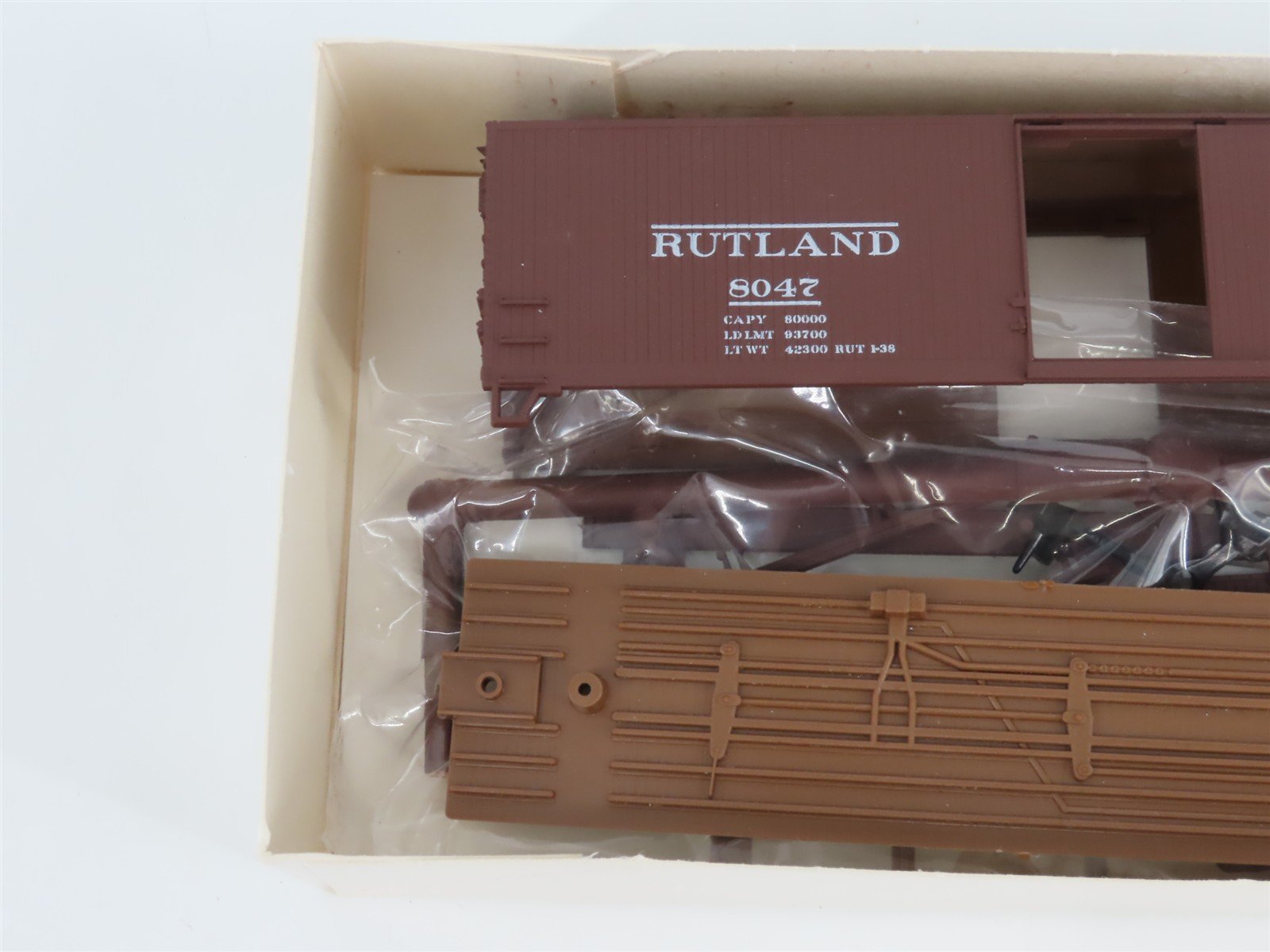 HO Walthers Kit 932-2010 RUT Rutland 40' Double-Sheathed Wood Box Car #8047