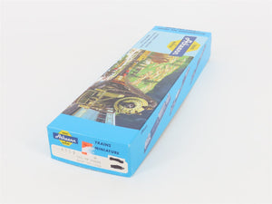 HO Scale Athearn 4937 BNSF Railway GE C44-9W Diesel Locomotive #1000