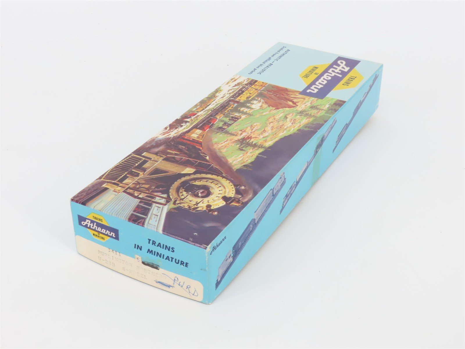 HO Scale Athearn 3411 BN Burlington Northern GE U28B Diesel Locomotive #5450