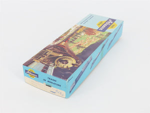 HO Scale Athearn 3411 BN Burlington Northern GE U28B Diesel Locomotive #5450