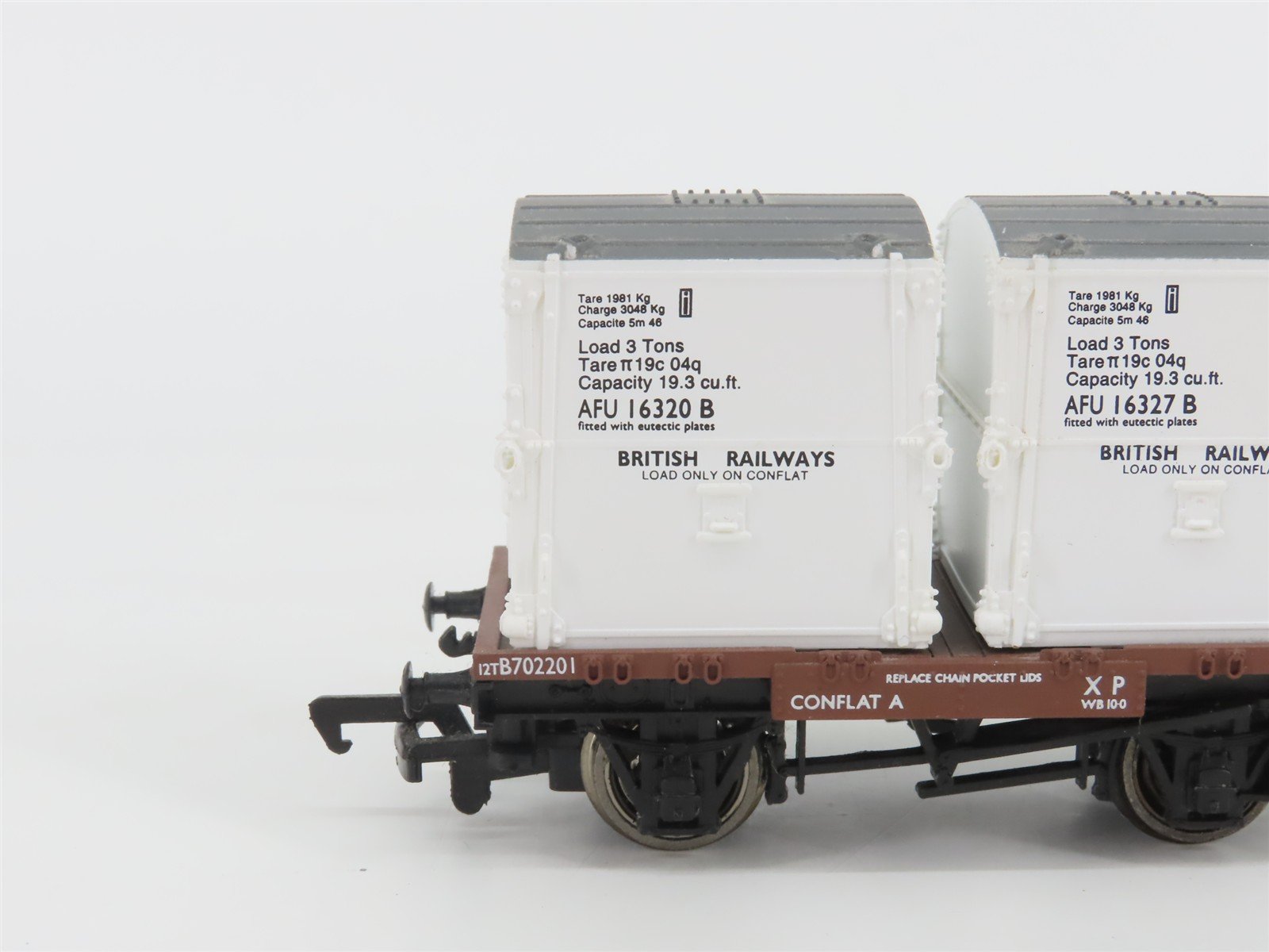 OO Bachmann Branchline 33-330 BR British Railways Conflat Flat Car w/ Containers