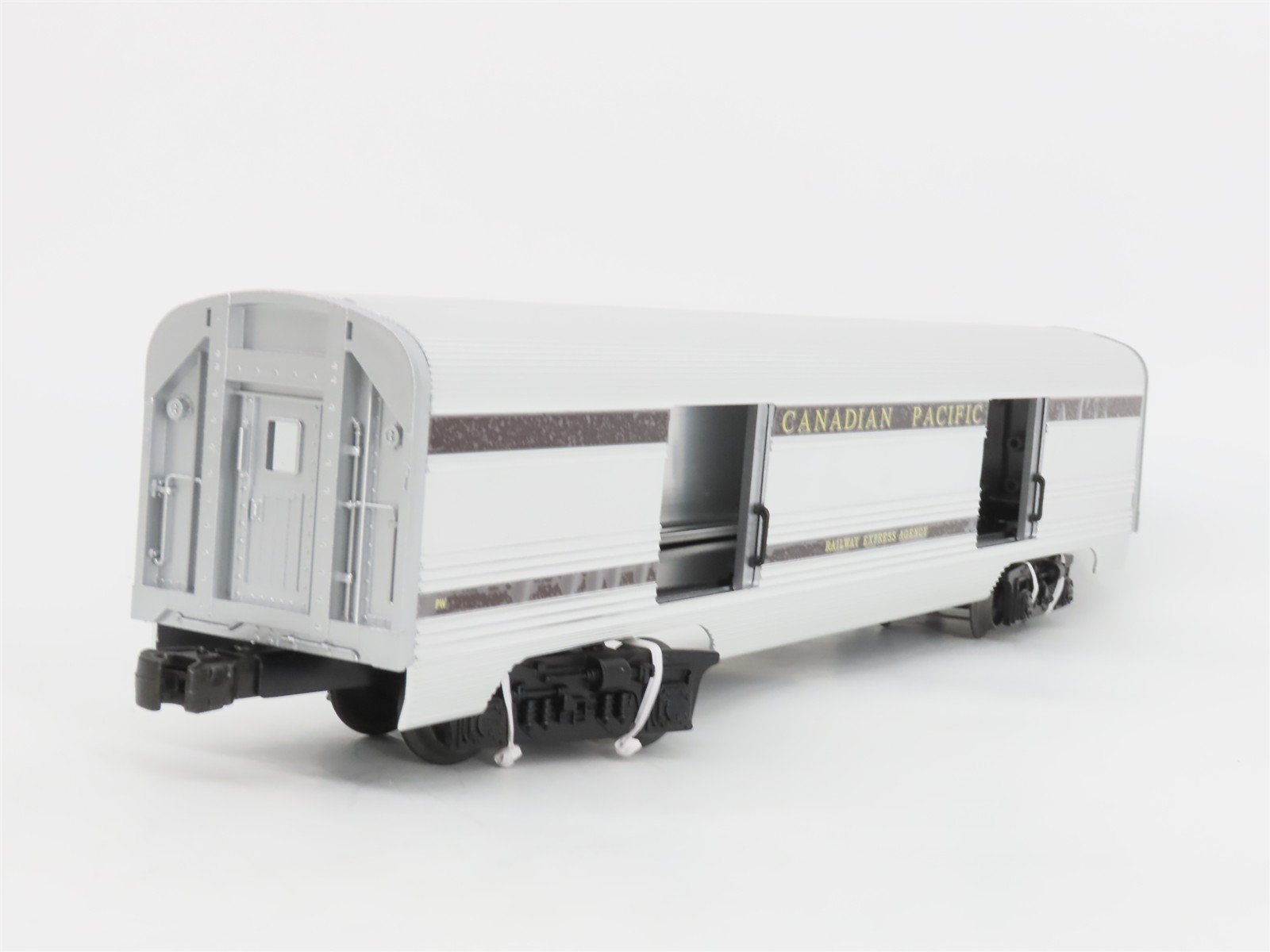 O Gauge 3-Rail Lionel 6-39151 CP Canadian Pacific Aluminum Passenger 2-Car Set