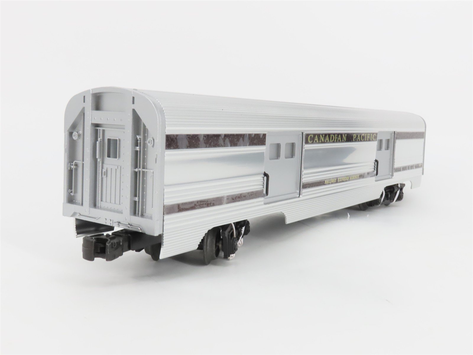 O Gauge 3-Rail Lionel 6-39151 CP Canadian Pacific Aluminum Passenger 2-Car Set