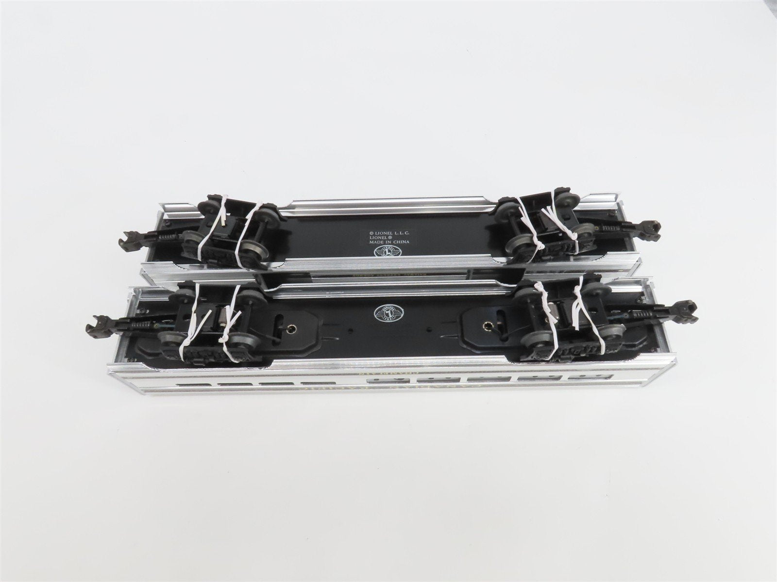 O Gauge 3-Rail Lionel 6-39151 CP Canadian Pacific Aluminum Passenger 2-Car Set