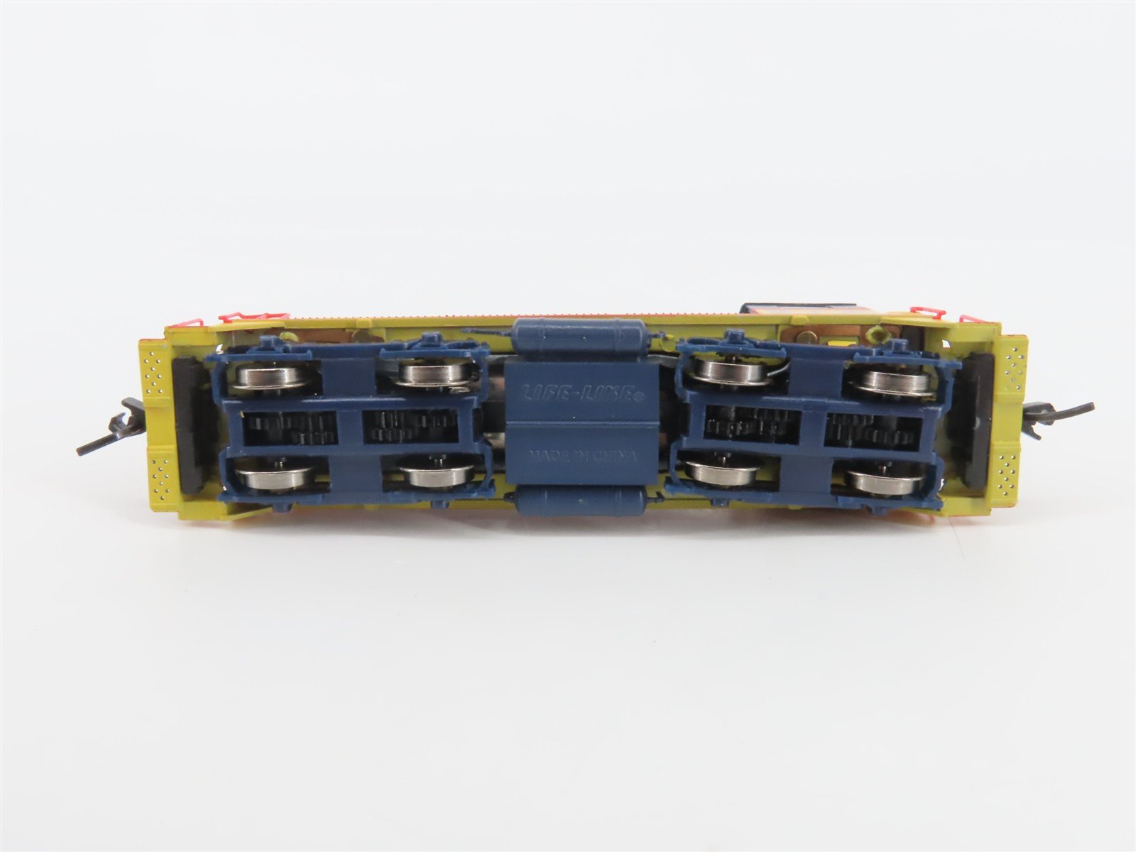 N Scale Life-Like 7385 B&O Chessie System EMD SW8 Diesel Switcher #9401