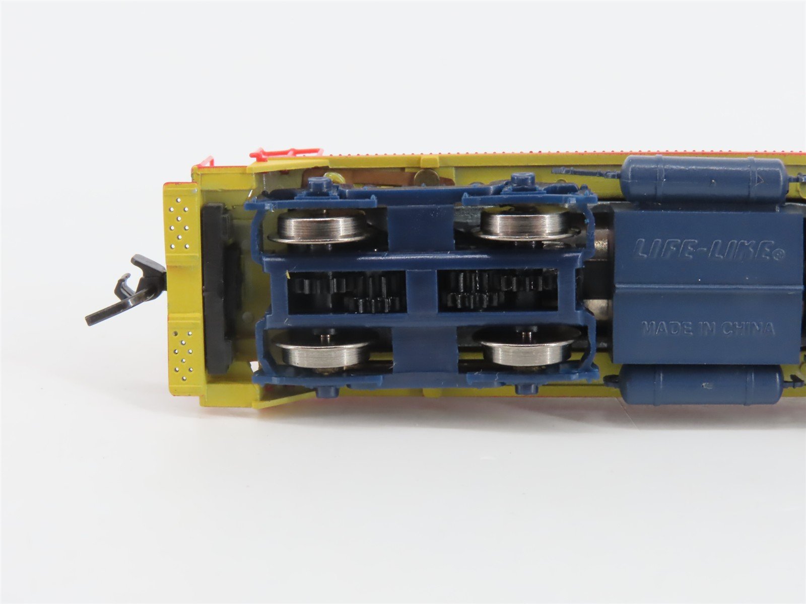 N Scale Life-Like 7385 B&O Chessie System EMD SW8 Diesel Switcher #9401