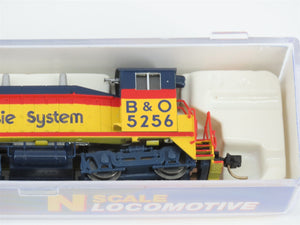 N Scale Life-Like 7860 B&O Chessie System EMD SW9/1200 Diesel Switcher #5256