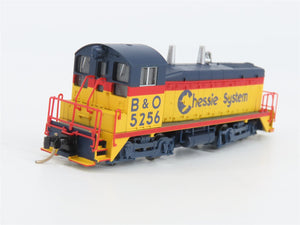 N Scale Life-Like 7860 B&O Chessie System EMD SW9/1200 Diesel Switcher #5256