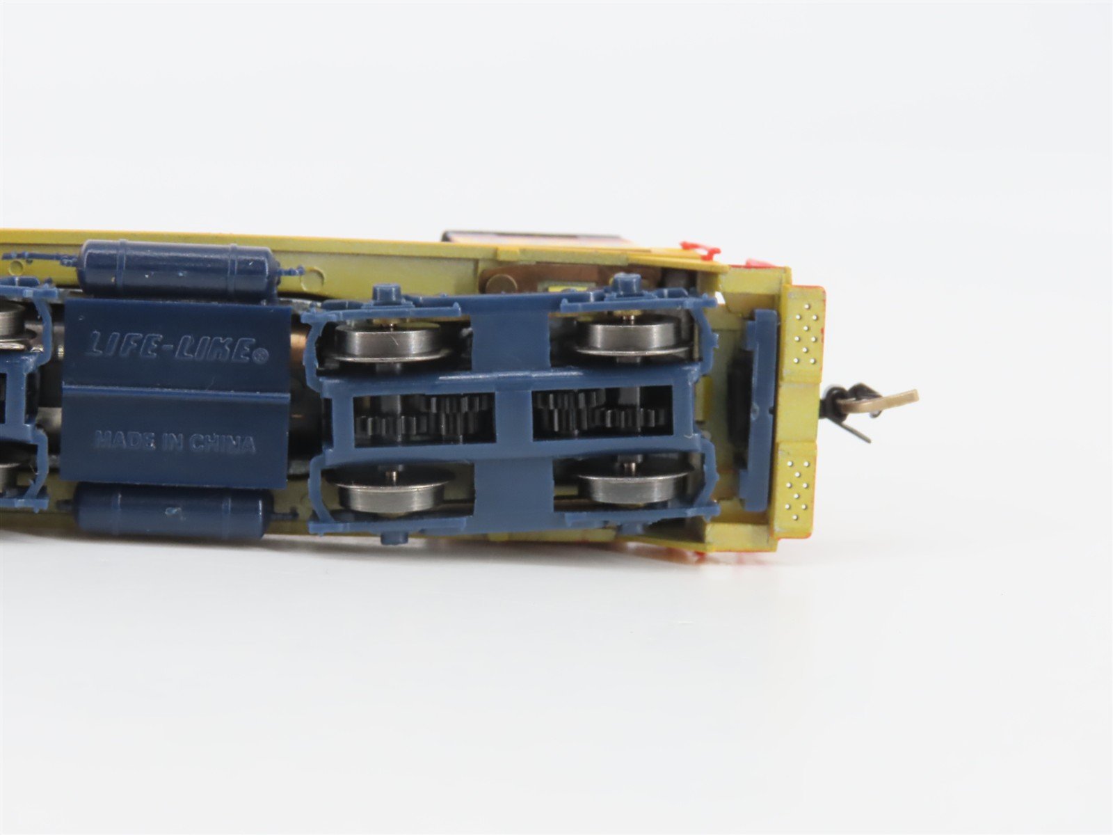 N Scale Life-Like 7860 B&O Chessie System EMD SW9/1200 Diesel Switcher #5256