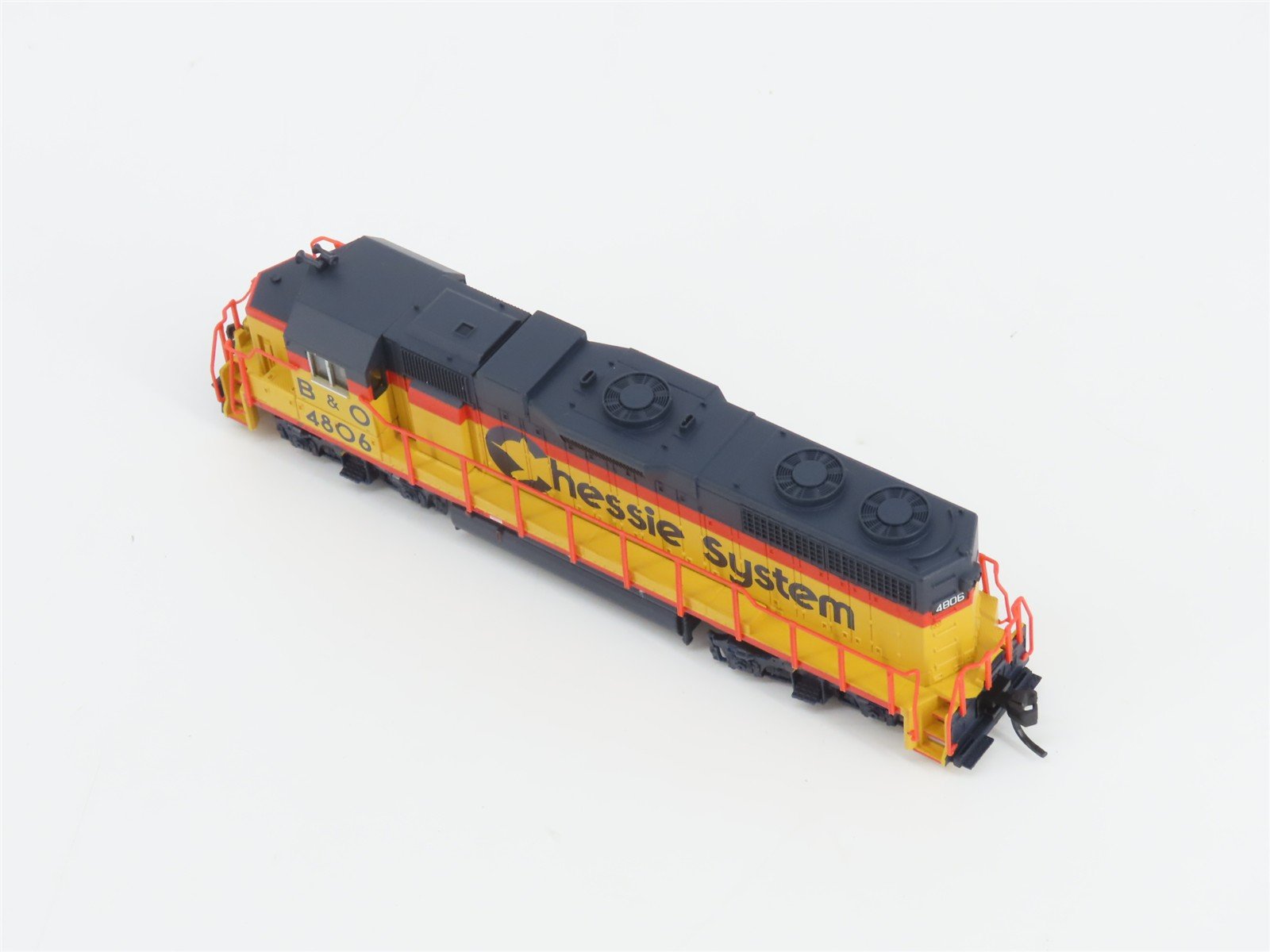 N Scale Atlas 49826 B&O Chessie System EMD GP38 Diesel #4806 - DCC Ready