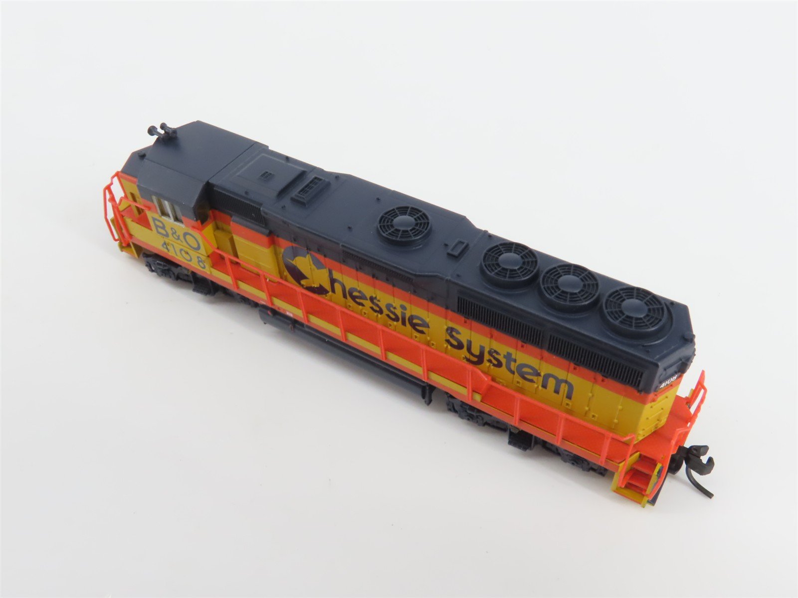 N Scale Atlas 48634 B&O Chessie System EMD GP40-2 Diesel #4108 - DCC Ready