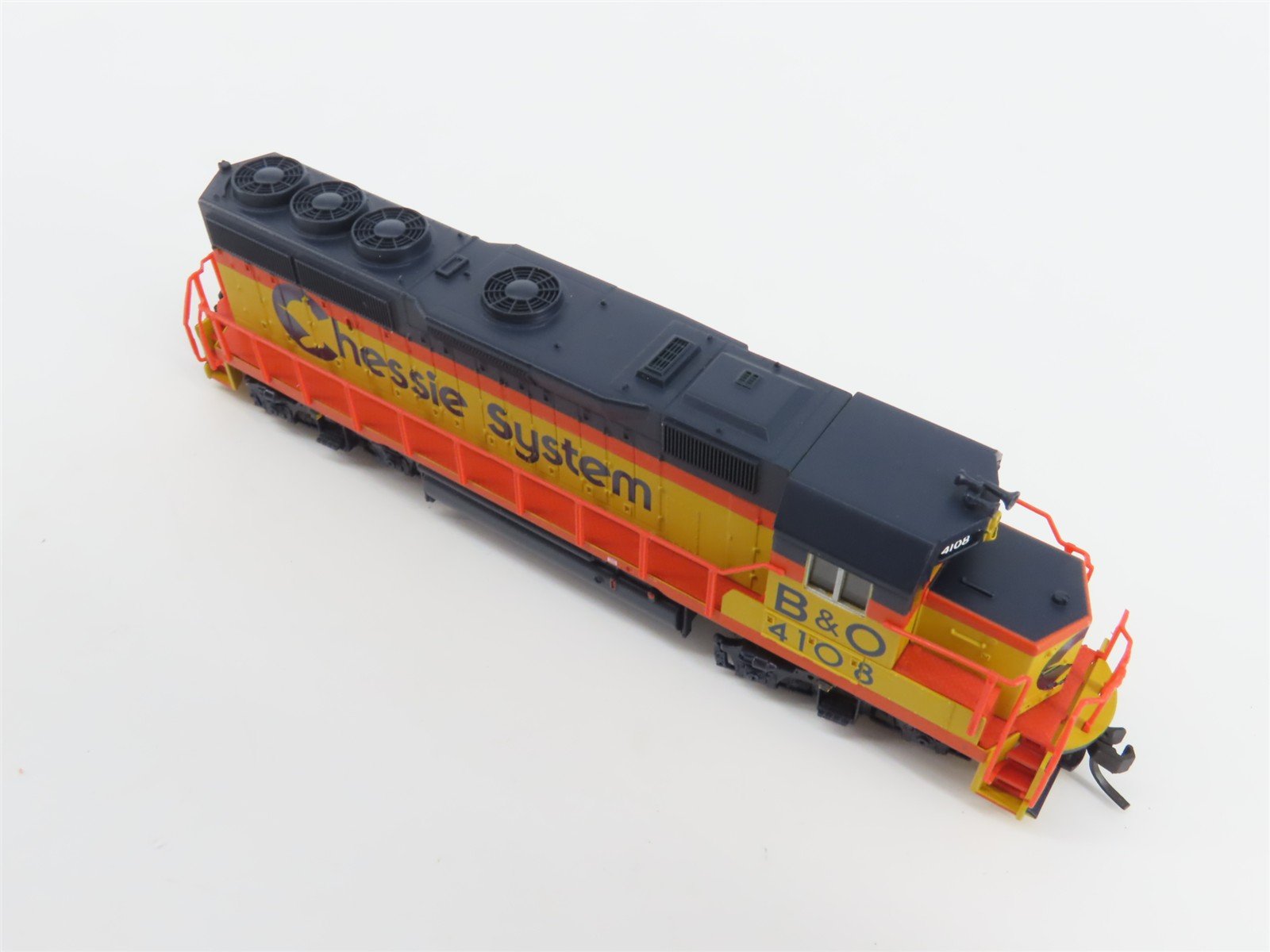 N Scale Atlas 48634 B&O Chessie System EMD GP40-2 Diesel #4108 - DCC Ready