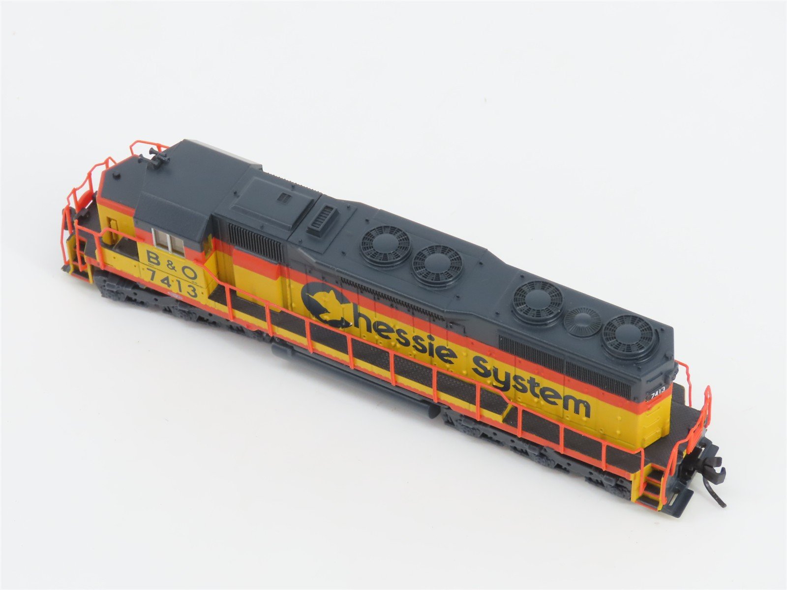 N Scale Atlas 49412 B&O Chessie System EMD SD35 Diesel #7413 - DCC Ready