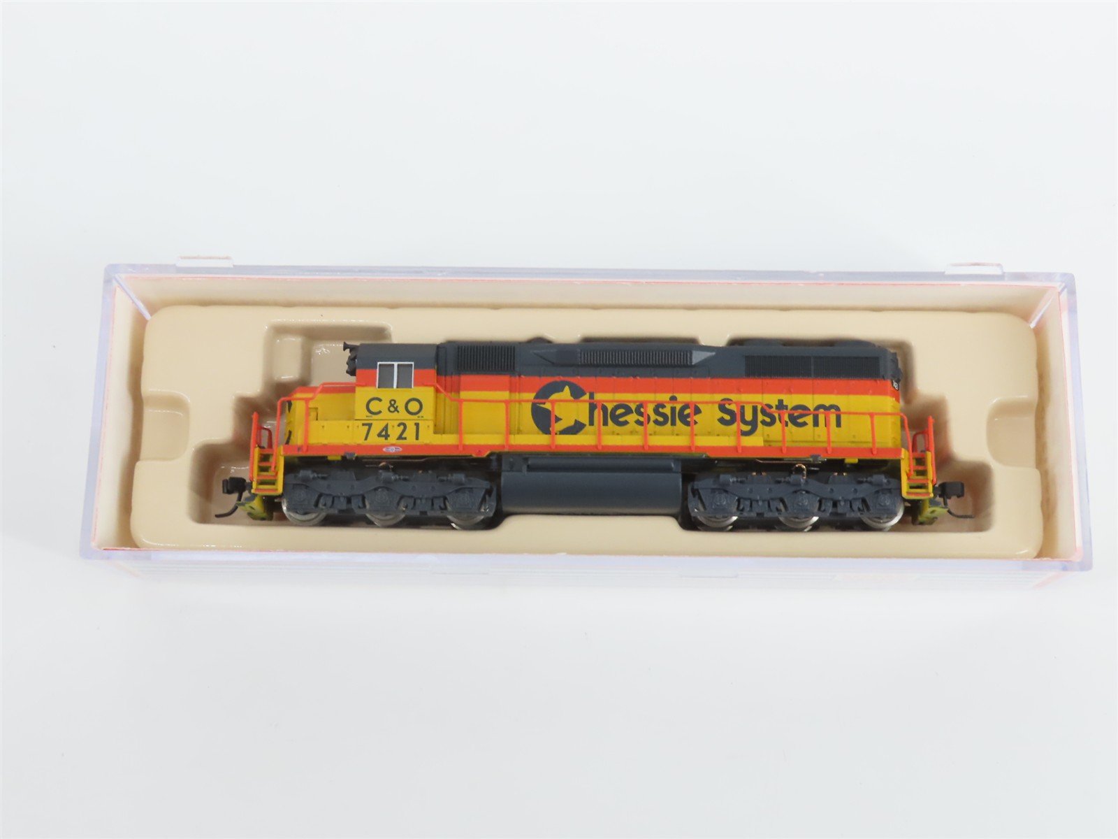 N Scale Atlas 49413 C&O Chessie System EMD SD35 Diesel #7421 - DCC Ready
