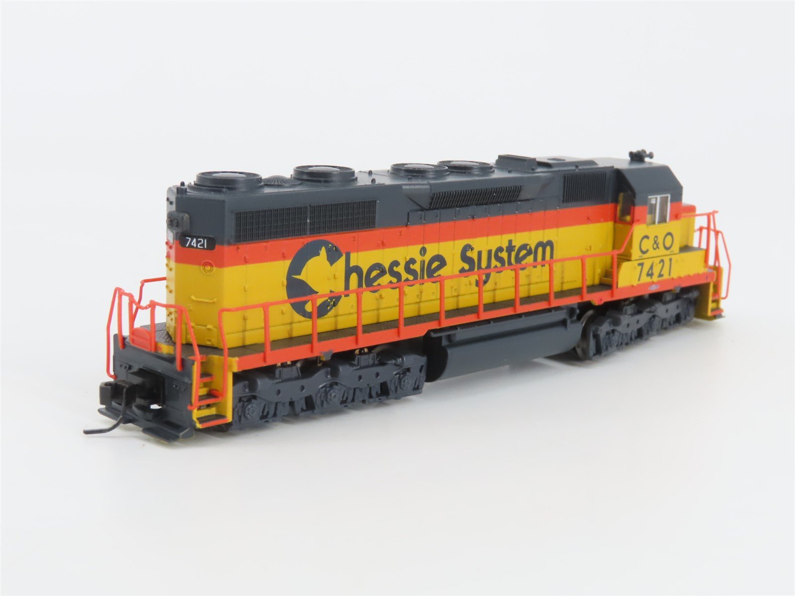 N Scale Atlas 49413 C&O Chessie System EMD SD35 Diesel #7421 - DCC Ready