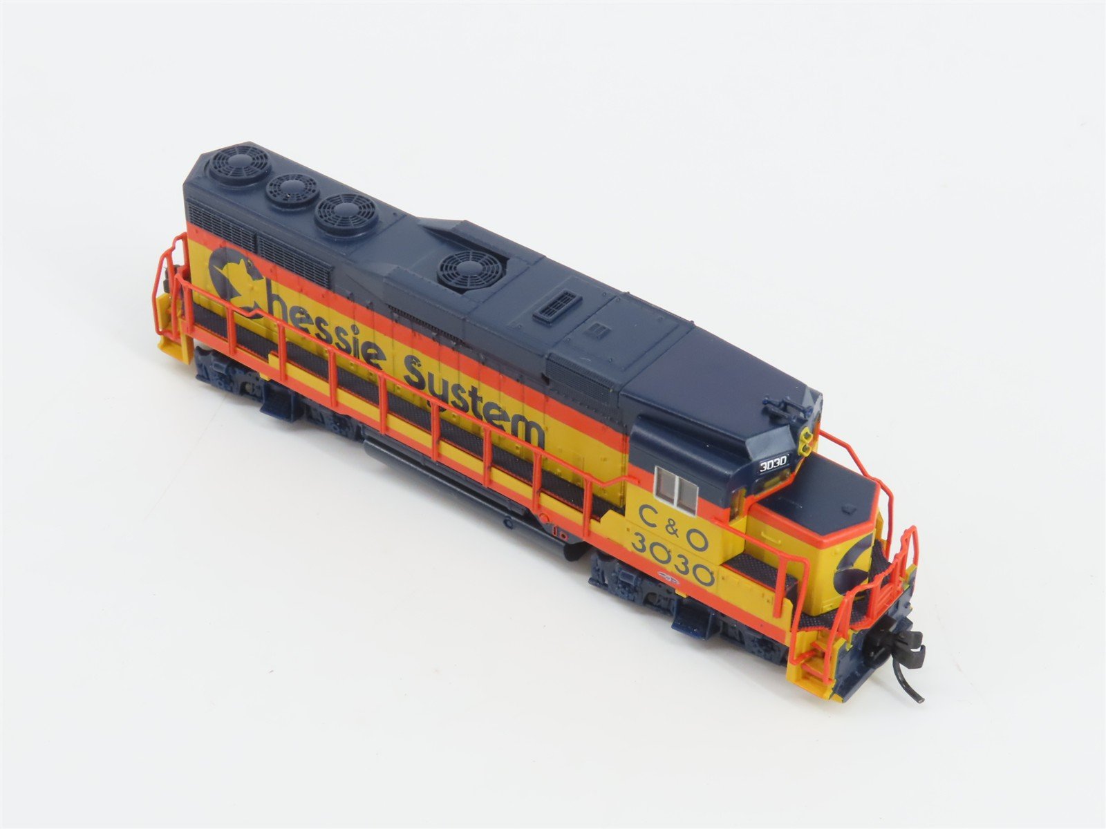 N Scale Atlas Classic 47509 C&O Chessie System EMD GP30 Diesel Locomotive #3030