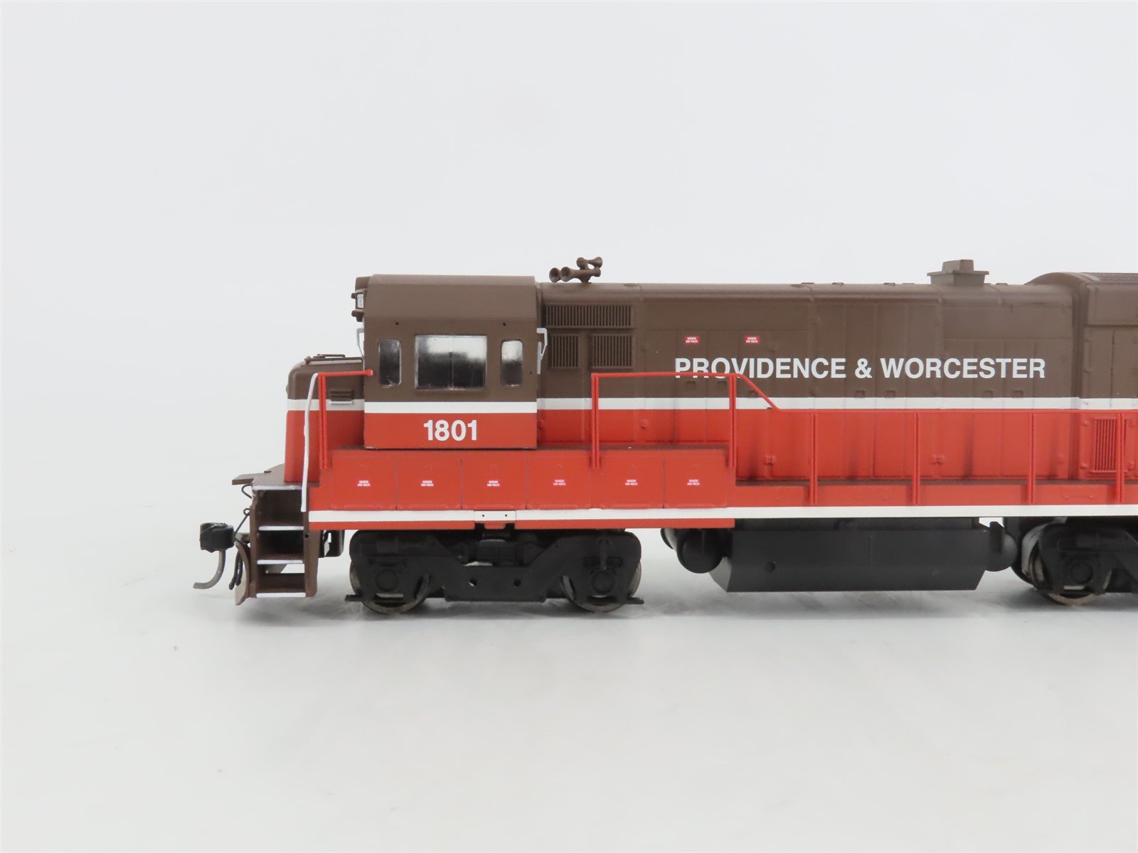 HO Intermountain 49455S-01 P&W Railway U18B Diesel Loco #1801 w/ DCC & Sound