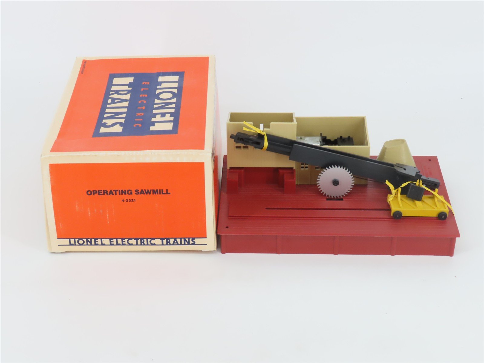 S 1/64 Scale Lionel American Flyer 4-2321 Operating Sawmill