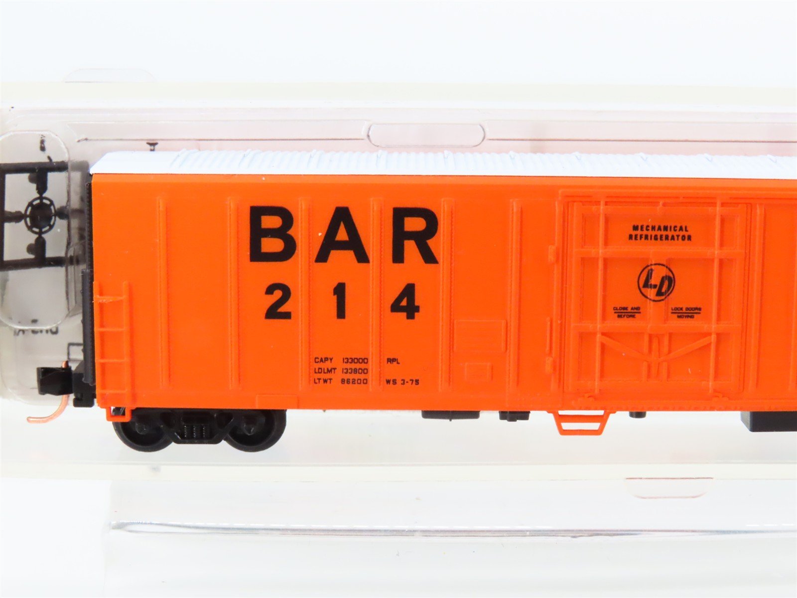 N Scale Red Caboose RN-18813-5 BAR Bangor & Aroostook 57' Mech Reefer #214