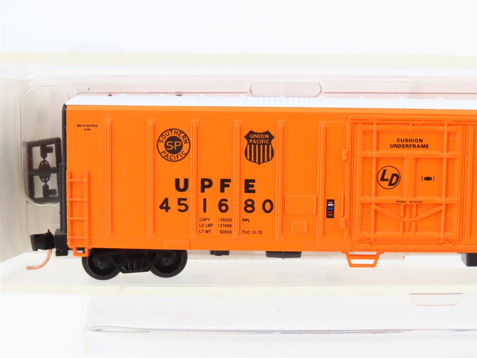 N Red Caboose RN-18655-4 UPFE Pacific Fruit Express 57' Mech Reefer #451680