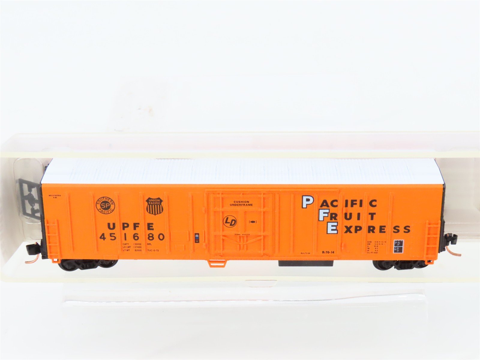 N Red Caboose RN-18655-4 UPFE Pacific Fruit Express 57' Mech Reefer #451680