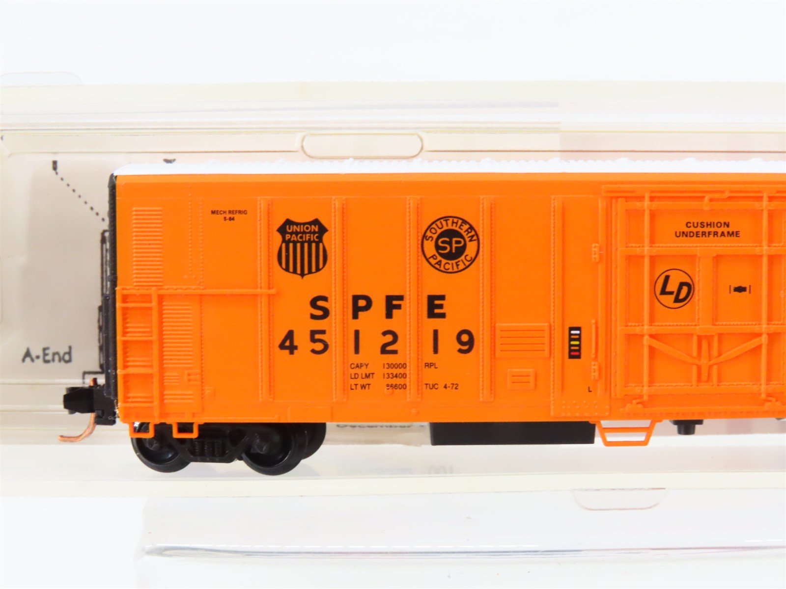 N Red Caboose RN-18605-3 SPFE Pacific Fruit Express 57' Mech Reefer #451219